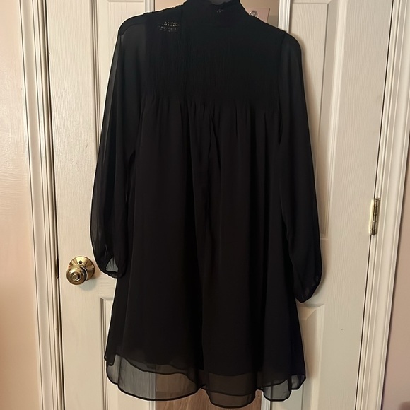 H&M Dress - Picture 4 of 4